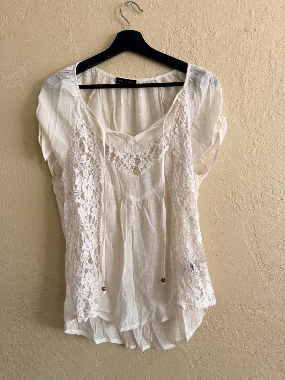 Socialite Cream Lace-Trim Peasant Blouse